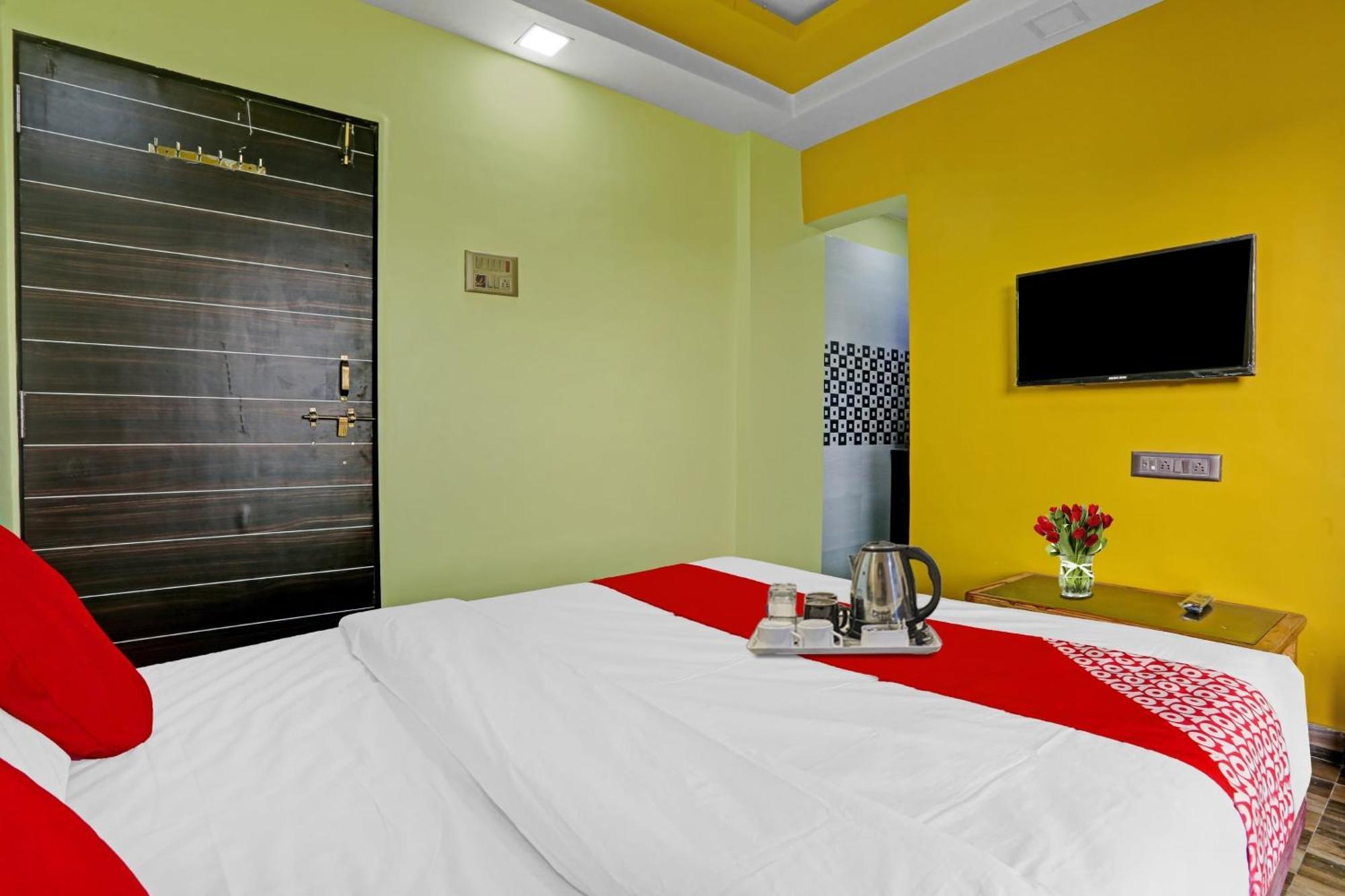 Hotel O Om Sai Residency Lodging And Boarding Taloje Exterior photo